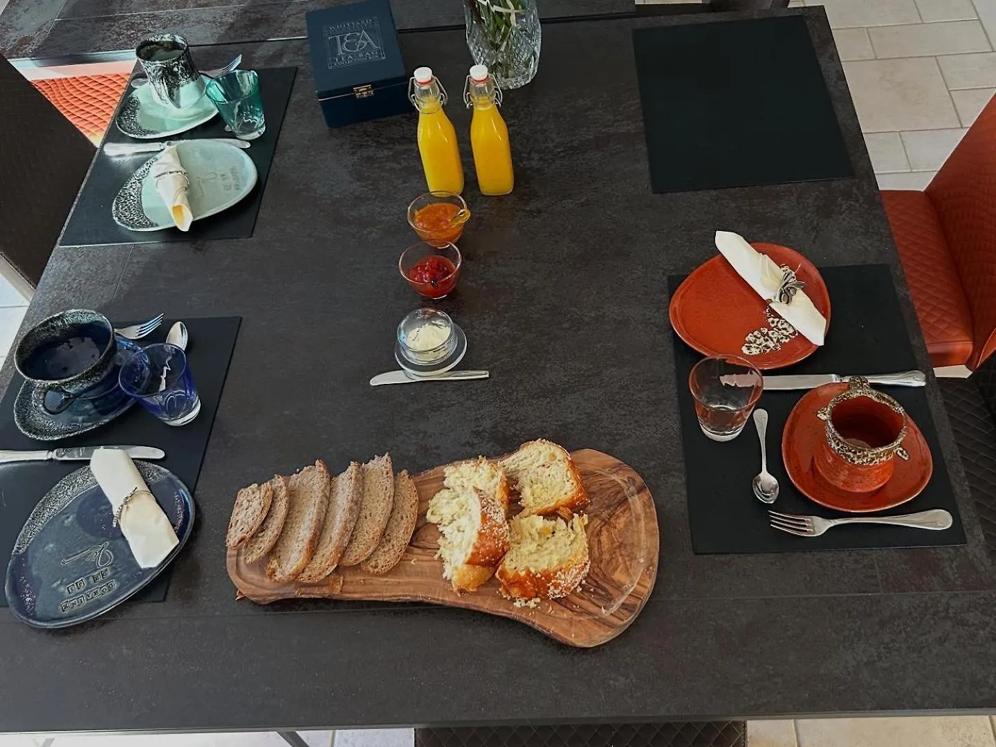 Domaine De Ji Bed & Breakfast Montagnac  Montagnac (Alpes-de-Haute-Provence)
