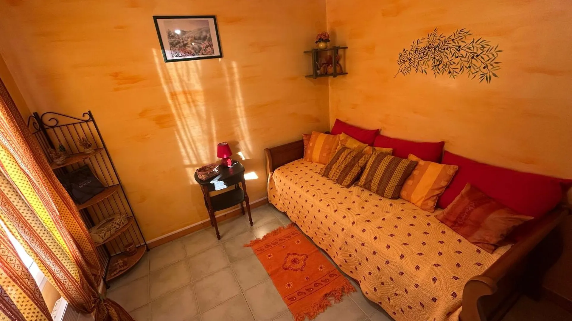 Domaine De Ji Bed & Breakfast Montagnac  France